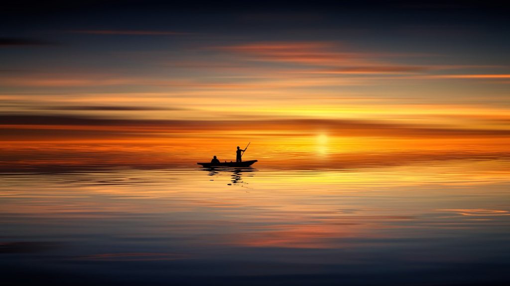 zachód słońca nad morzem - łódka na morzu - spokojna muzyka relaksacyjna